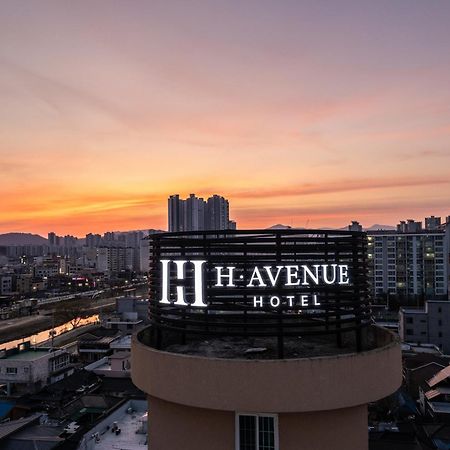 H Avenue Chuncheon Hotel Екстериор снимка
