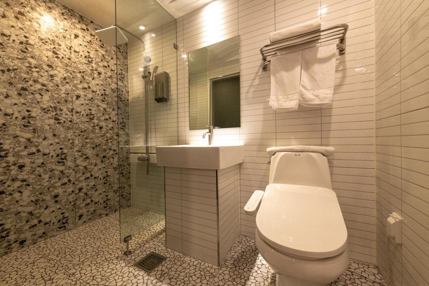 H Avenue Chuncheon Hotel Екстериор снимка